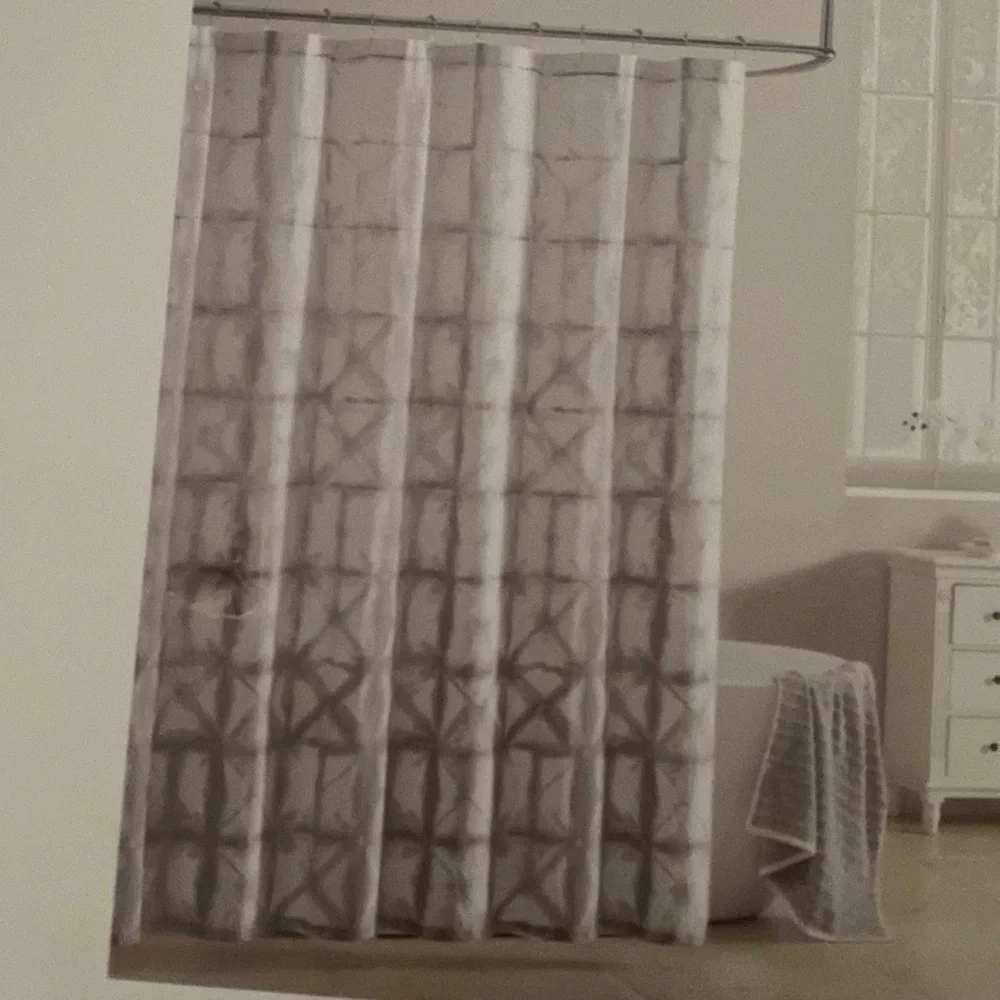 HALSTON CHROMAX SHOWER CURTAIN 100% COTTON Sz. 72” x 72”, Machine Washable NWT